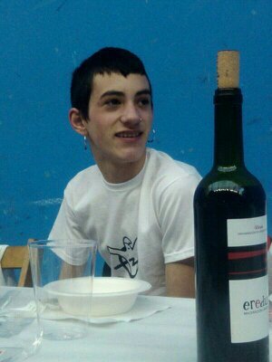 WhiskyRebelss's profile picture. Castigar al enemigo es clemencia, perdonarle barbarie. Ezaren gudaz, baietza sortuz. Soilik ongi antolaturiko herriak lor ditzake helburu handiak.