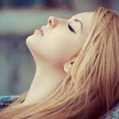 أعْذَب النّاس مَنْ يَمرّ فِي حَيَاتُنآ وَيَتْرُكُ خَلْفَهُ ذِكْرَى جَمِيلَة....إننا بحاجة للخلافات احياناً، لمعرفة ما يخفيه الآخرون في قلوبهم،،♡♡ Šήãţŋθö ♡♡