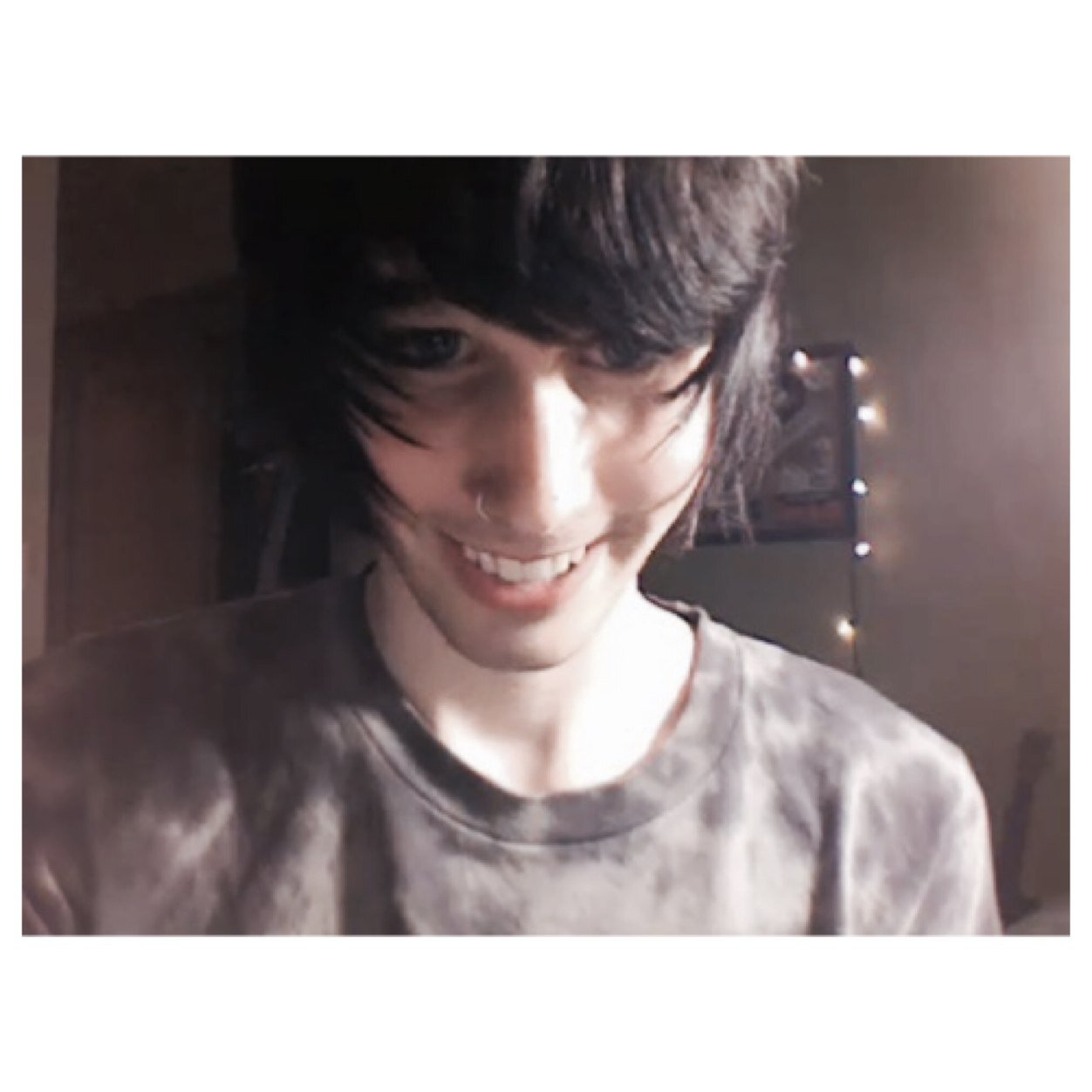 zombienovelli's profile picture. free follow from @strawberryphan bc ur rad as heck
