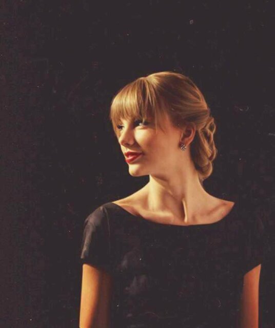 Official account for Swifties! Follow everyone who is a swifty! ♣☺ | STJ☺ | FOLLOWBACK ME OR I UNFOLLOW YOU!