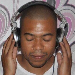 CharlyBarboza's profile picture. DJ PRODUCTOR / TECNICO DE TELECOMUNICACIONES IMAGEN Y SONIDO / MARKETING ONLINE / CEO COMUNITY MANAGER