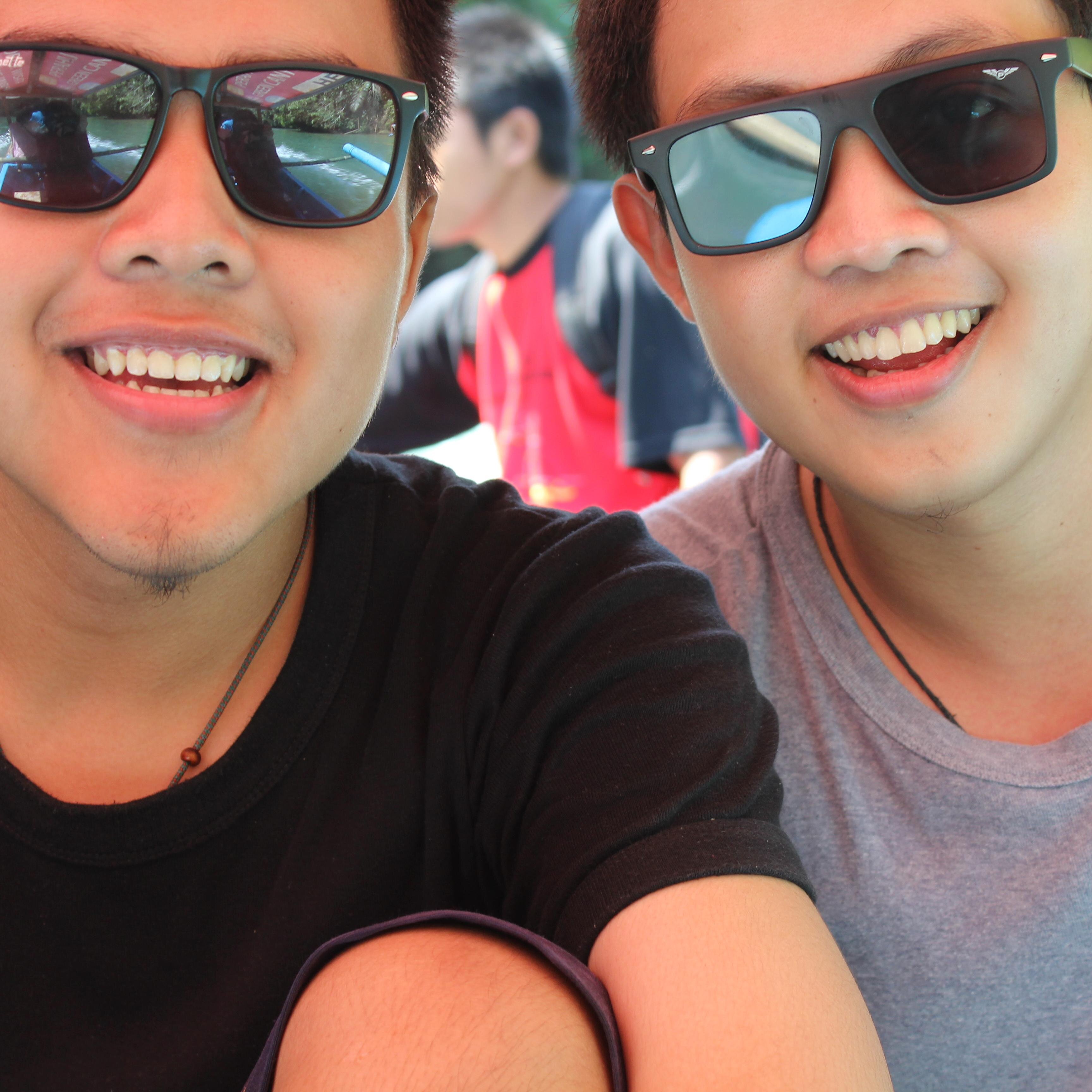 randyyvalentt's profile picture. 