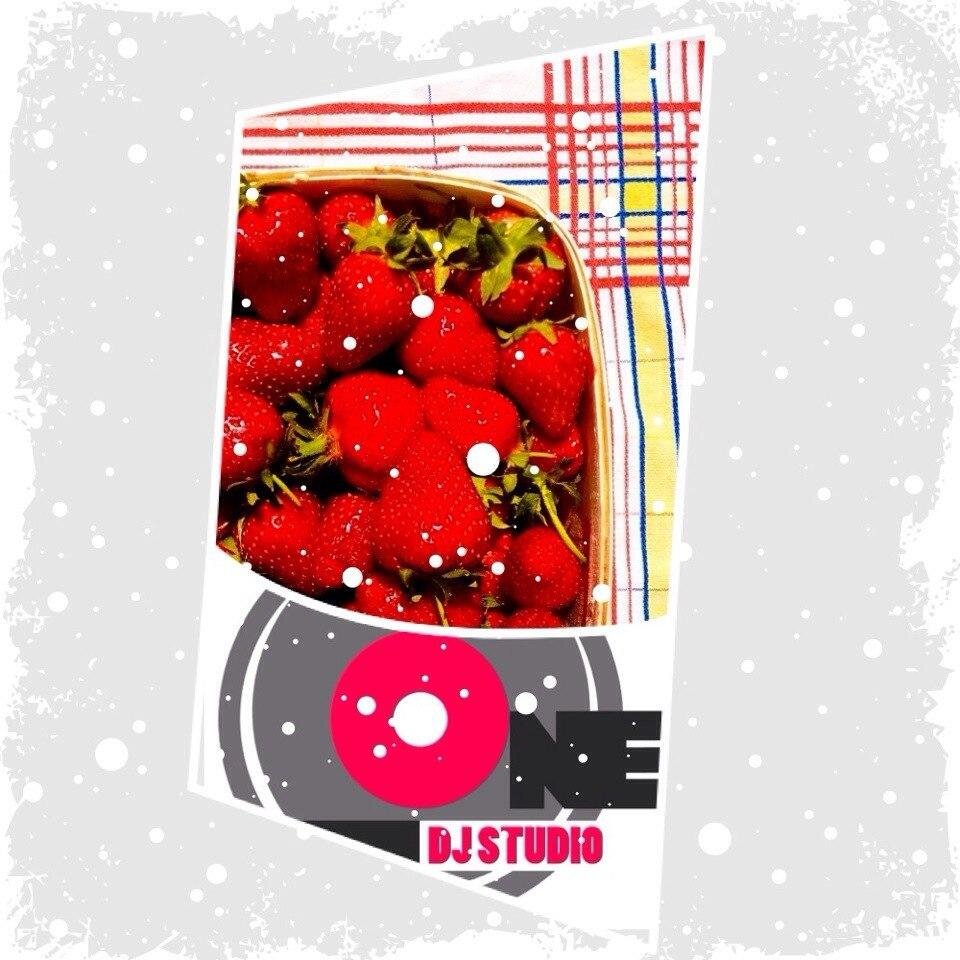 DJ STUDIO ONE — это творческое объединение людей, которые на протяжении многих лет своими идеями и упорным трудом,развивали музыкальную культуру нашего города