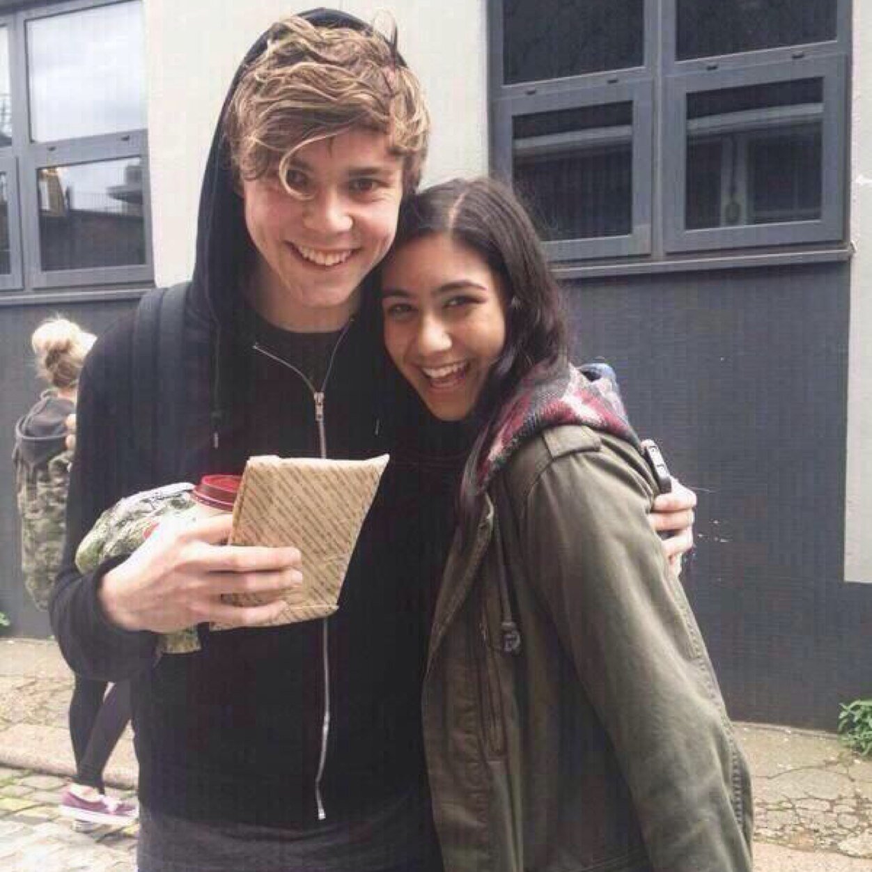 follow my main @ashton5sos