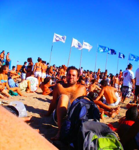 facutineo's profile picture. Ser cuervo es imaginar una fiesta cuando doblan campanas de velorio. No es locura. Es un acto de fe...