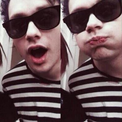☮ •hii cutie, could you please follow @daintyiero it would mean a lot (if you already follow me there thank you ily) and ask for a dm to michael if you want• ☮