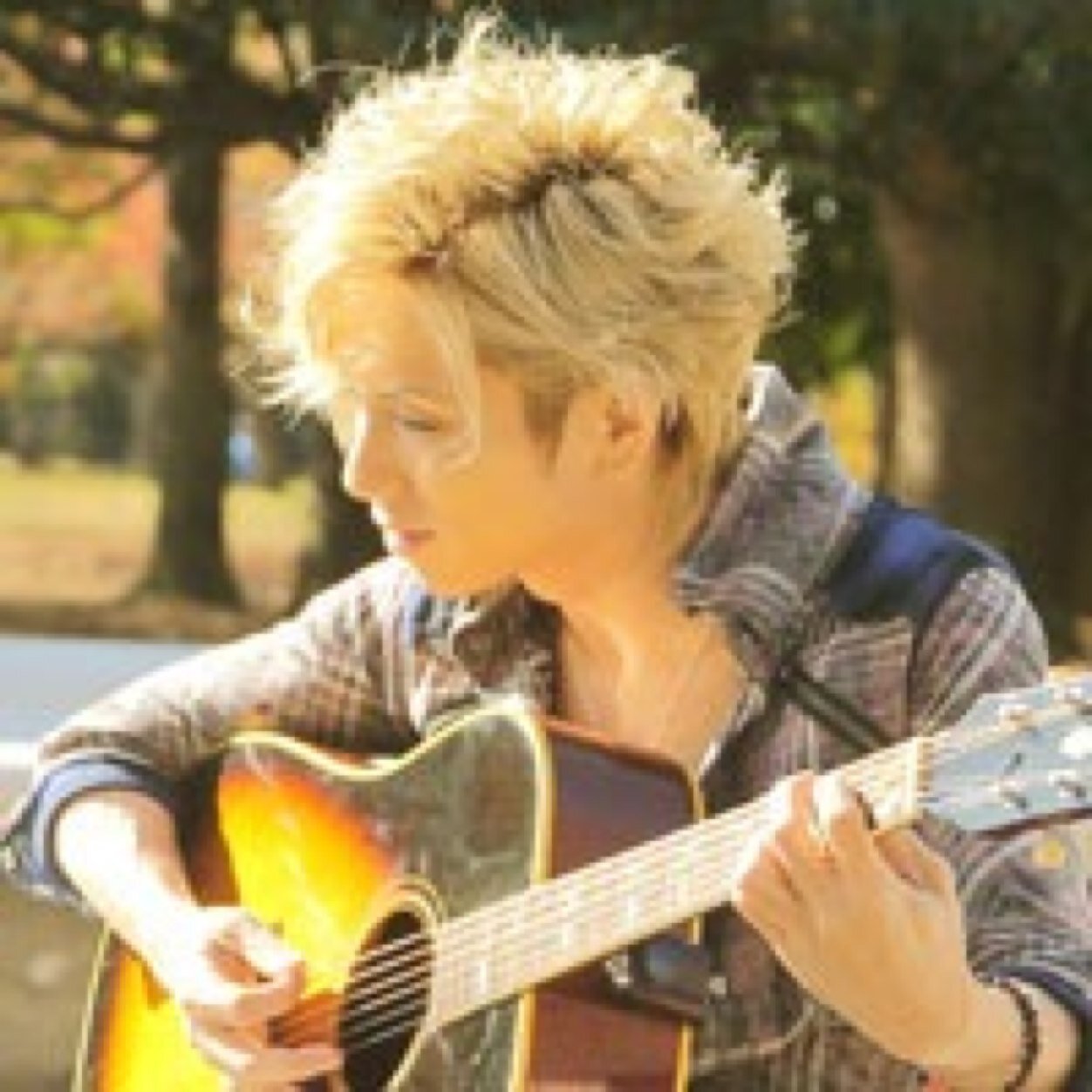 linkingtake's profile picture. 