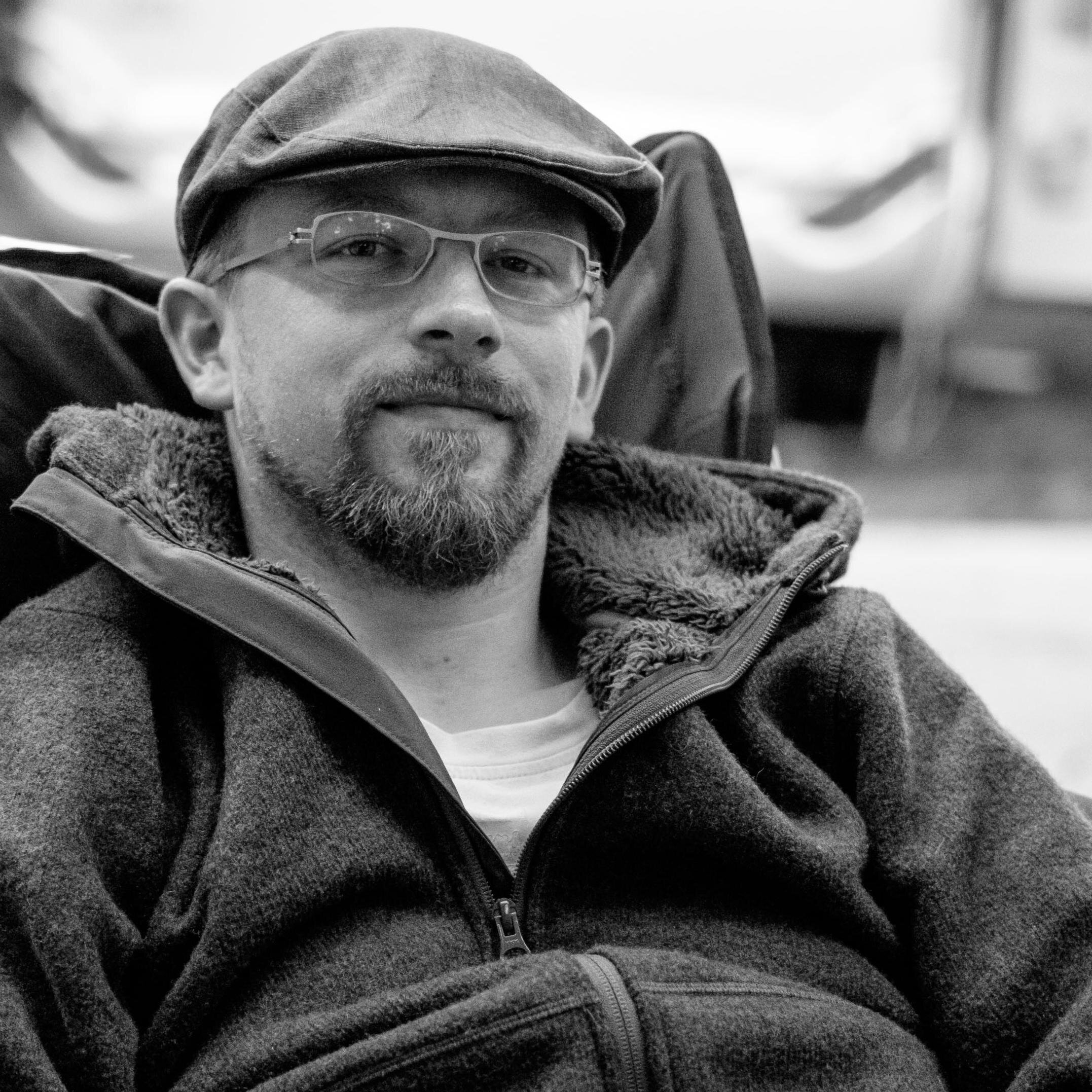 PhD working at https://t.co/lpBUVaLmqh trying to bring the smarts to power grids. Hobby woodworker and photographer.