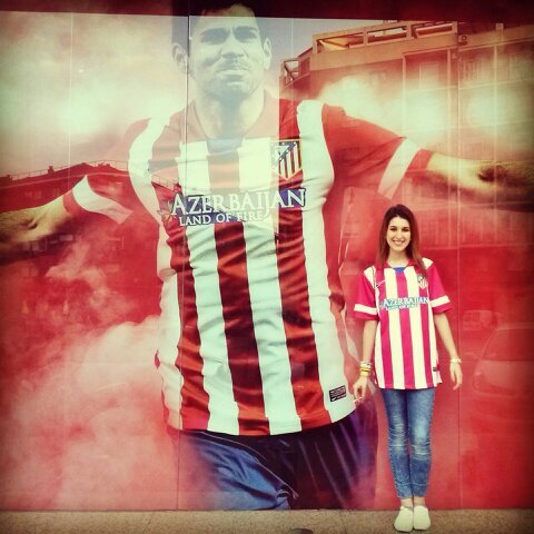 ~Y sin miedo lucha aunque las cosas se tuerzan, cada vez que caes al suelo te levantas con más fuerza.