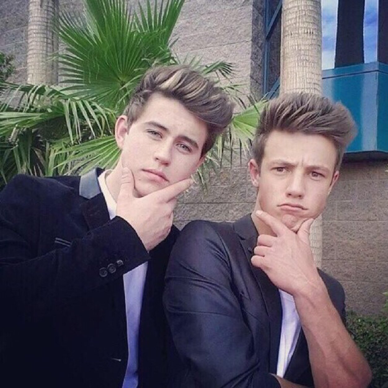 your heros make miracles
mine make 6 second videos.