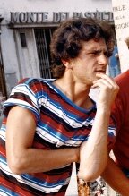 Turista reformado. Candidato a peregrino. Leitor de legendas.