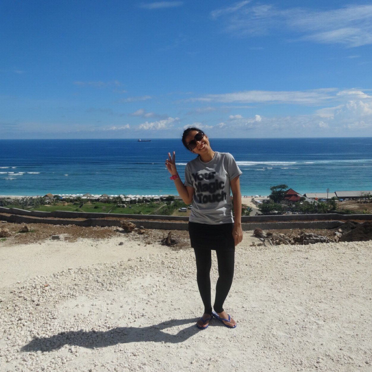 Broadcaster, Kpopers, Love travelling..deeply in love with korean kpop music