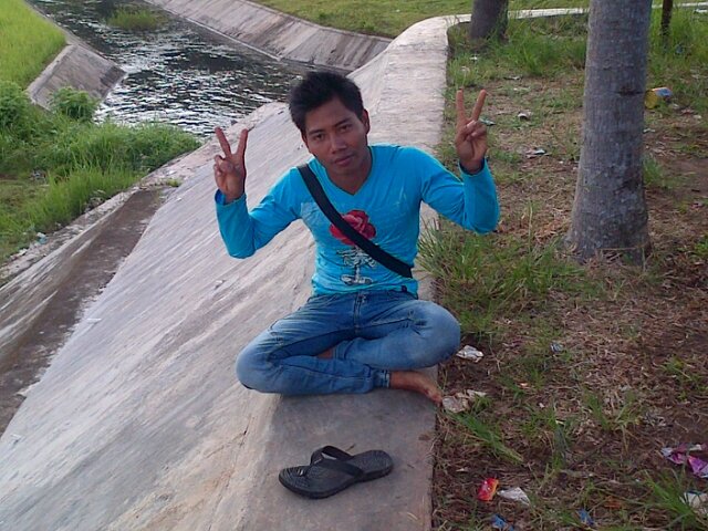 herman_saputra_'s profile picture. Lahir di jawa tinggal aq di bngkulu. Nma qu tak lain adalah herman sputra