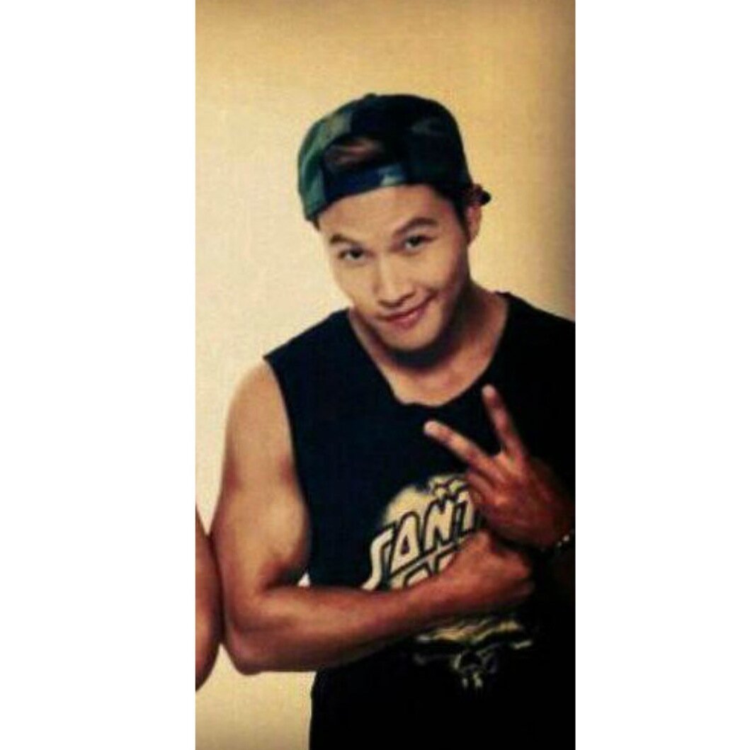 An international fan base for Running Man Sparta, Kim Jong Kook! Visit http://t.co/xLNSmGxDm3 http://t.co/c0kaWuOwMN http://t.co/9bNSKJ42pR