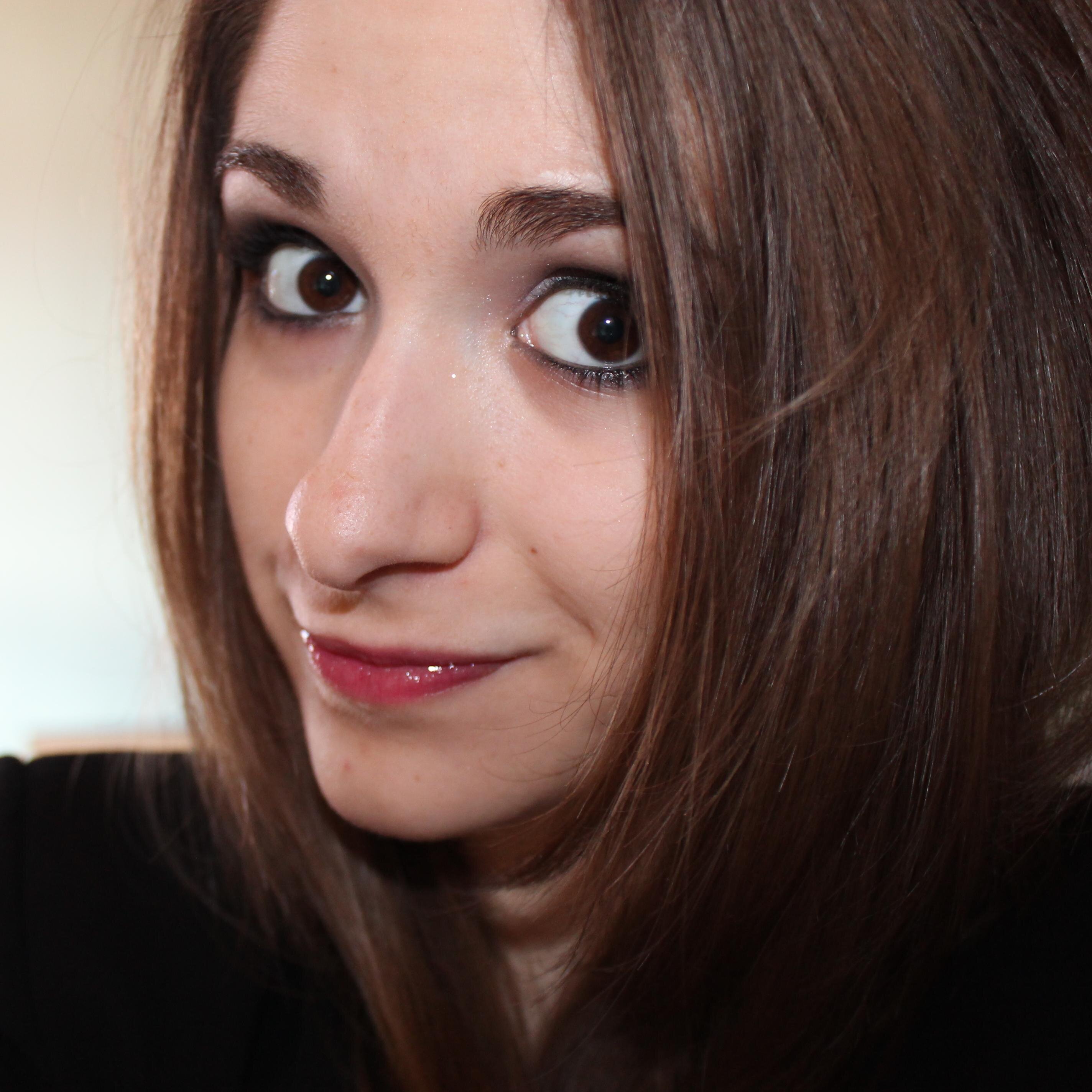 _Laaetitiaa_'s profile picture. Une Picarde qui a une forte addiction à la Musique et à l'Humour également . Restez fort(e) et y croire toujours bref Va Au Bout De Tes Rêves !