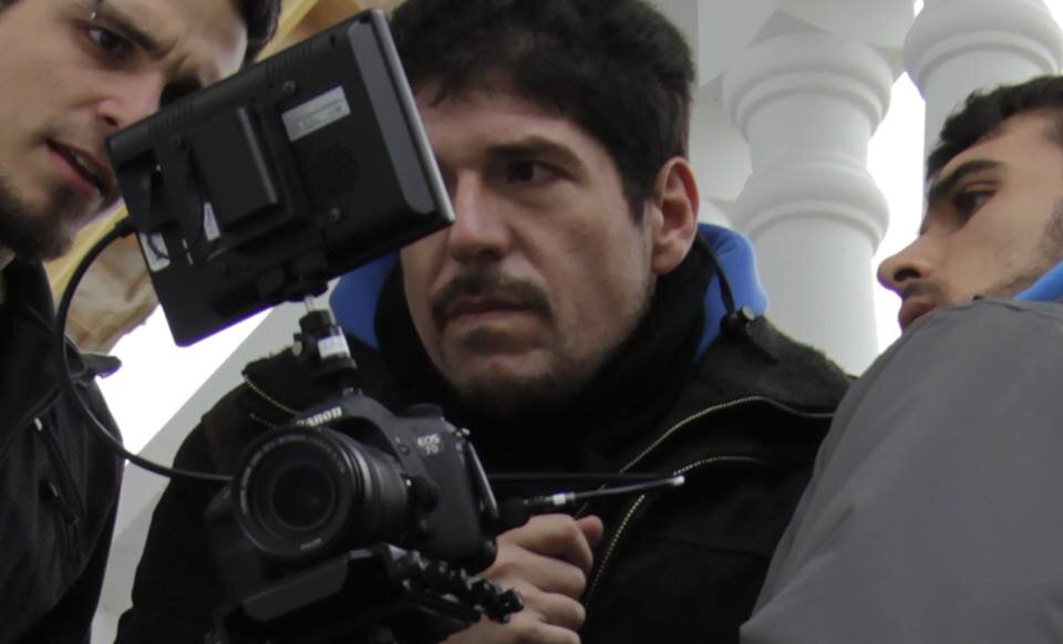Profesor de cine y televisión. Editor.Realizador.Director en Next Project.