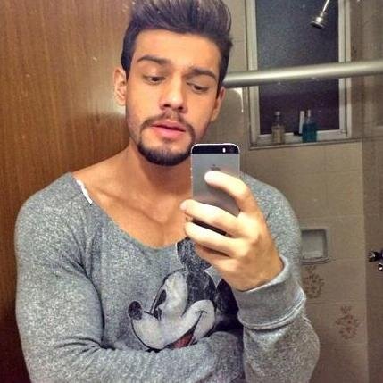Lucas seguiu : 27/05/13  ♥