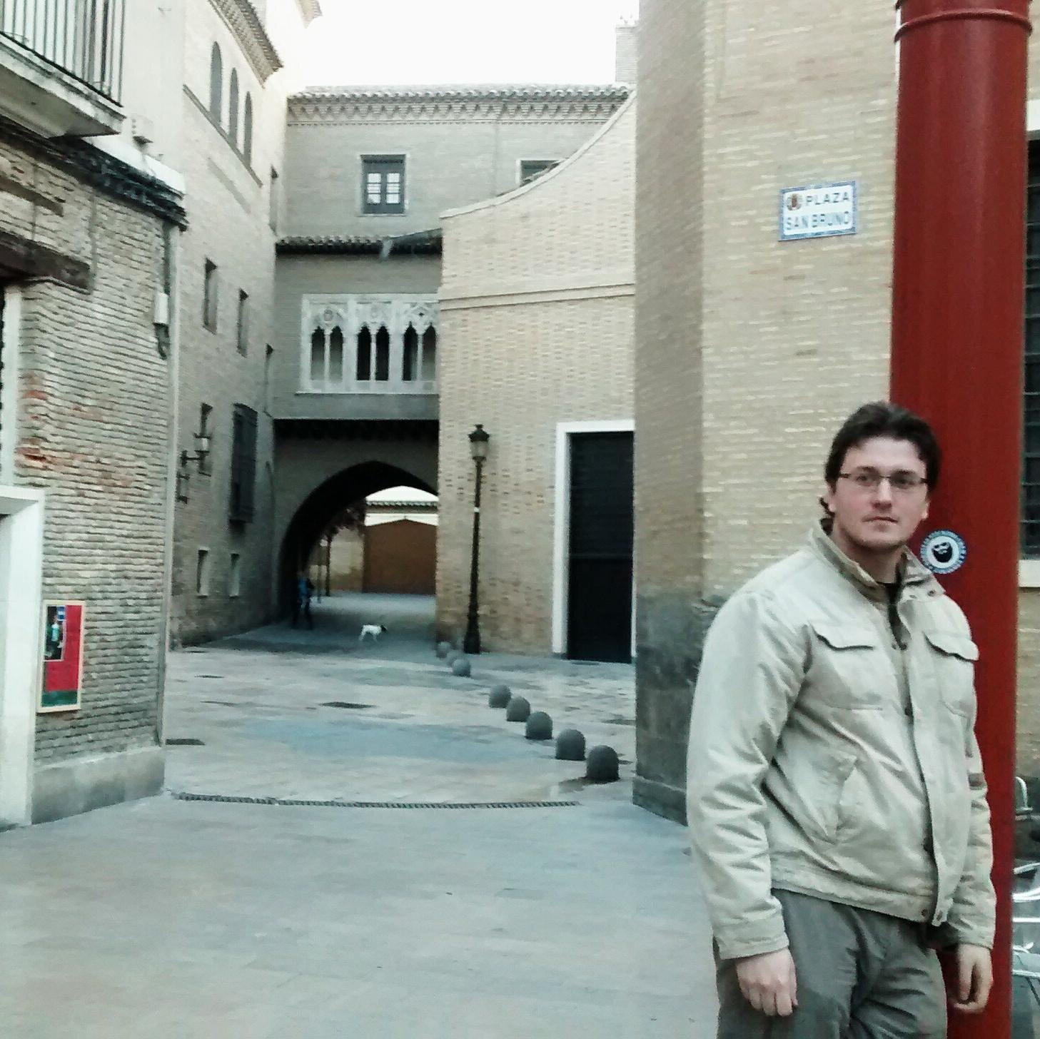 charlybod's profile picture. 