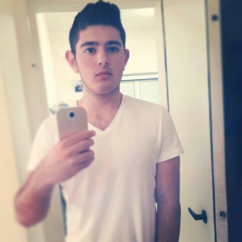 kevin albina 
16 Years Old 
Youtube channel : KevinGHD ==》Go Check It Out ♡♡♡