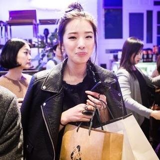 Model with a huge heart and cramped closet. 87 [mfd;chineserp;armyjesusfams;prev sistarmbor]