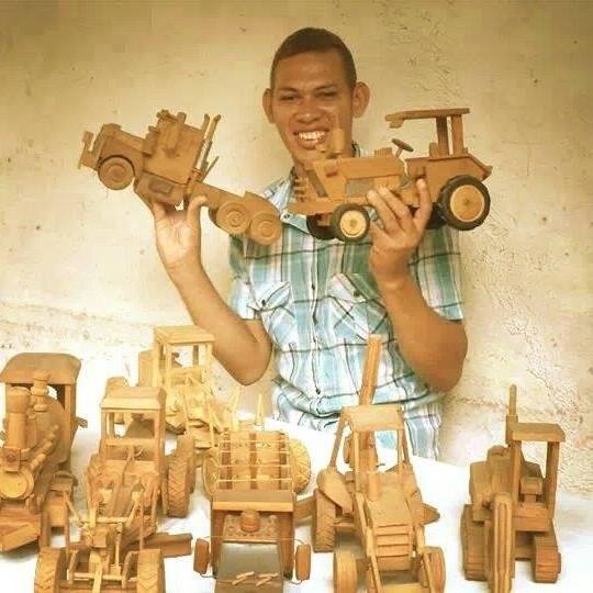 jggarciaosorio's profile picture. manuelprofesionalmadera.C.A construya un carro de juguete de madera