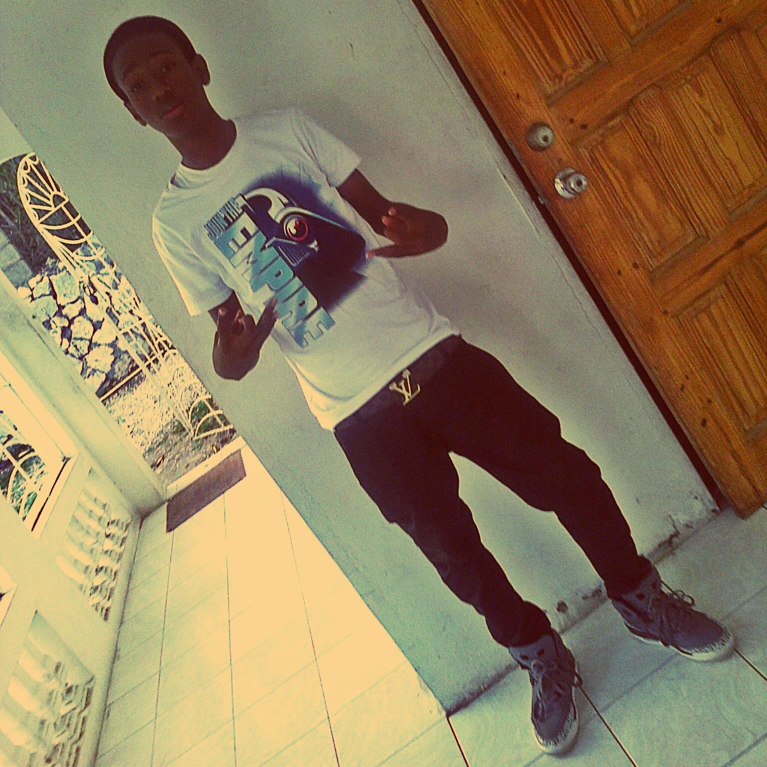 I love bad bitches that's ma fucking problem^_^ ~ 3