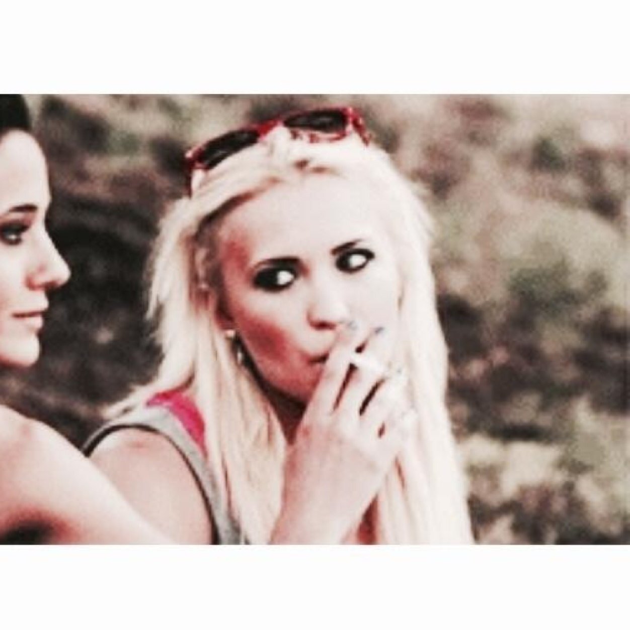 'Si come il mare che infrangendosi contro le rocce trova sempre il coraggio di riprovarci' luke {23.02.13} miley e jade aw austin è il mio bff scemo ♡