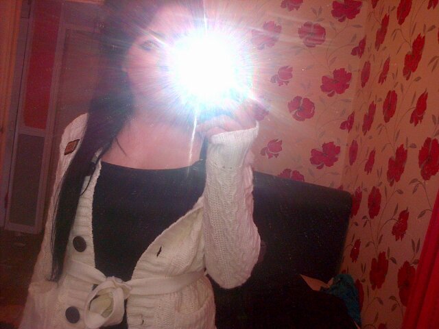 ;you wot you wot!!! :) follow, I'll follow back:):*♥♥ ?????