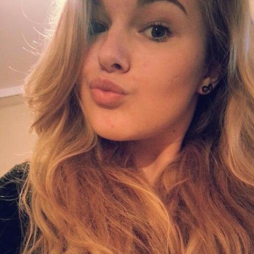 Emeline_1D's profile picture. 20juin 2014 ; hâte *.*