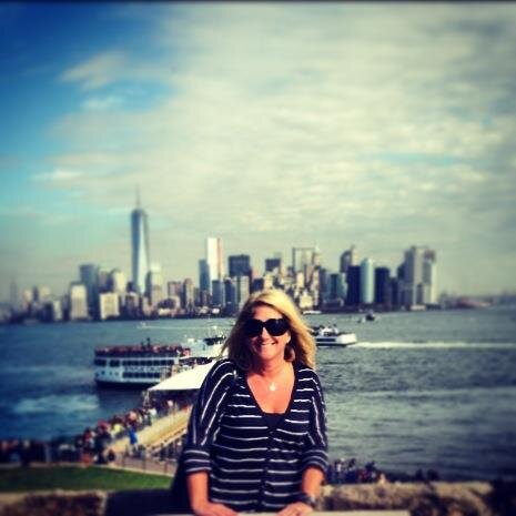 sjbloomsigmund's profile picture. Pharmaceutical Professional, Wife, Parent, & World Traveler