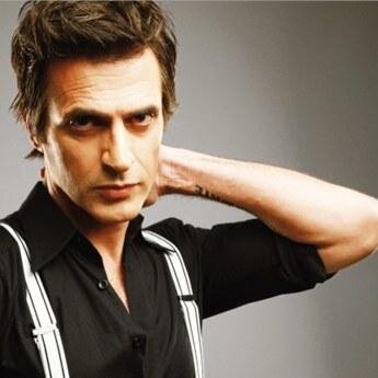 Teomandiyor's profile picture. Bu hesap Teoman Fanları tarafından açılmıştır.