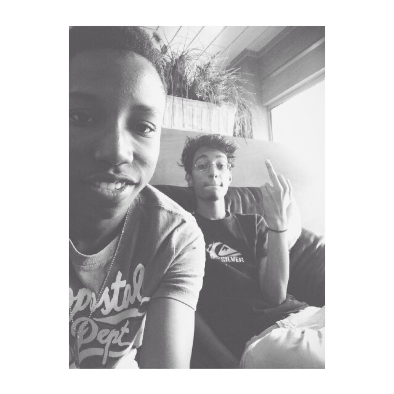 Anterkneee's profile picture. 