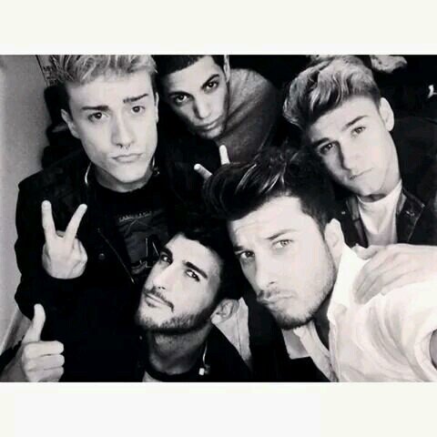 @AurynOficial Gracias por existir (L) ...Sois Perfectos...  :D Cuenta Personal- @andreitaDance94

MadridFuenlabrada