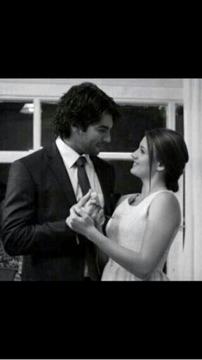 khloood212's profile picture. 