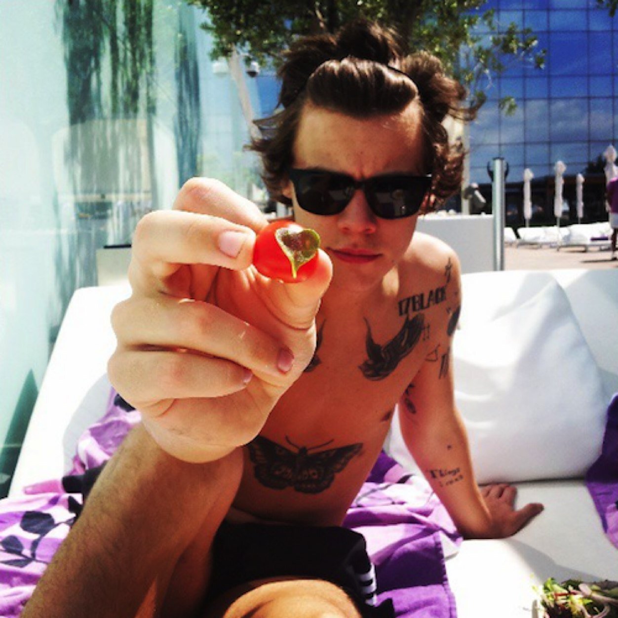 .......HARRY......HARRY.......OH YAH DID I MENTION HARRY...