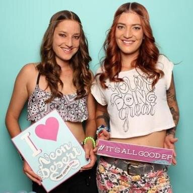 a pair of crazy twins hopping from one fest to the next.

@RachaLovesYou & @MisssShellyyy