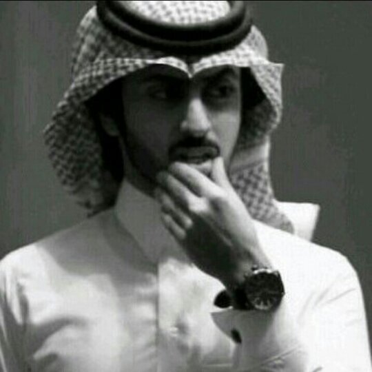 ‏‏لسٺُ أطيب ﺷخَص ۈلگن املگ قلبّ ﻟﺎ يحبُ أن يَگسِر خاطر آحَد...!!!