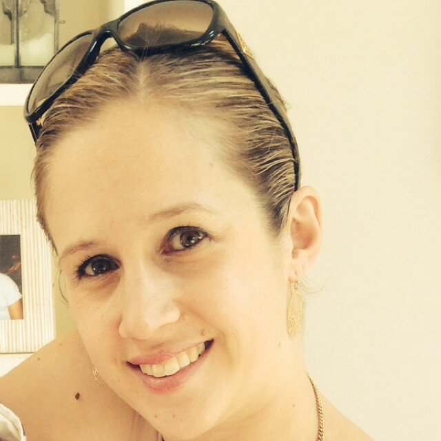 Mummy to 4 gorgeous children & wife to @crustyfur. Vice Chair for Fleet & District Carnival. Work for Dreamtek.tv & http://t.co/mQZvQMg9zv