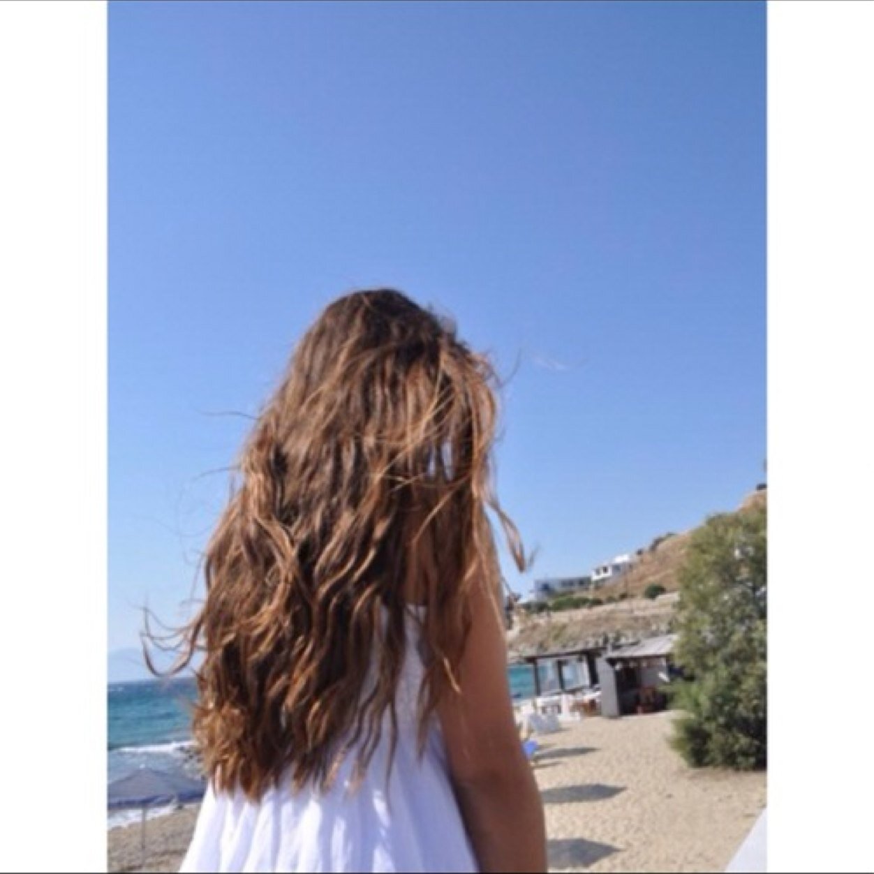 Currently on an island in the sun. 
http://t.co/UOvQ7hX3MV