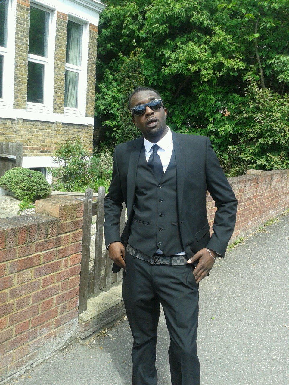 DJWaveyJ's profile picture. hi im a house dj /producer from london, iv played at london's biggest clubs, remember the name.POW
