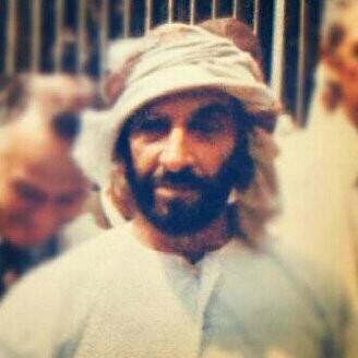 ‏‏‏قائد فريق #بصمة_زايد التطوعي  جميعنا نشترك في نقطة واحدة ألا وهي  #الإنســانيــة ولكننا نختلف في تطبيقها ... [ تَطوُعناإ ، هو مَـا يعطي لحيآتنا ؛ معنــى ♡ ]