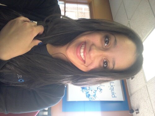 SharilynCottyv's profile picture. i n d e p e n d e n t college girl who loves shopping & dancing