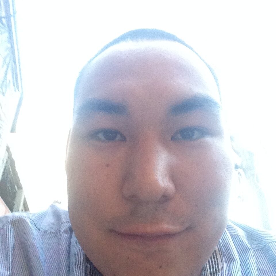 CurleyKuzy's profile picture. Professional Inuit sculpture, comes from an renowned capital art of the north Kinnaigt.