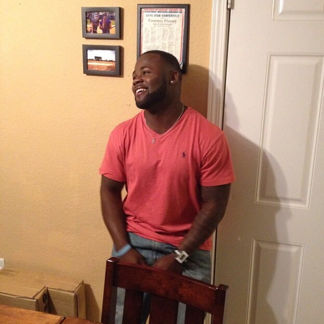 899320tes's profile picture. I am who you thought I was!!!!