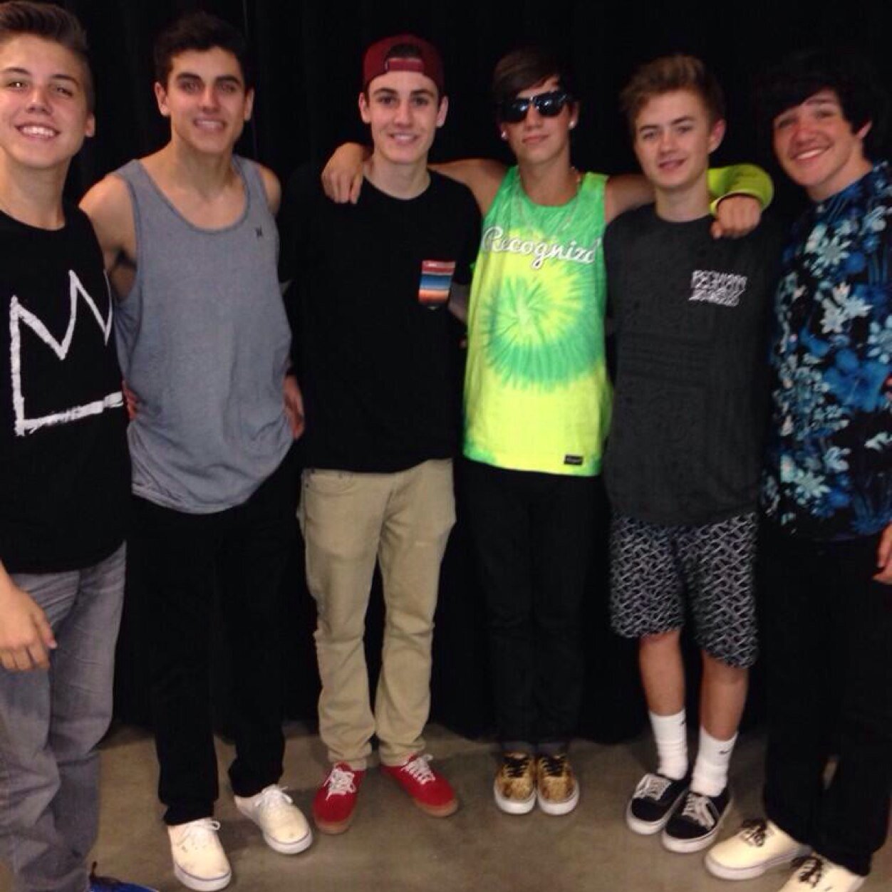 THIS IS A FREE FOLLOW! YOU'RE WELCOME! GO FOLLOW @xoxo_MATT_xoxo THANKS 0/12