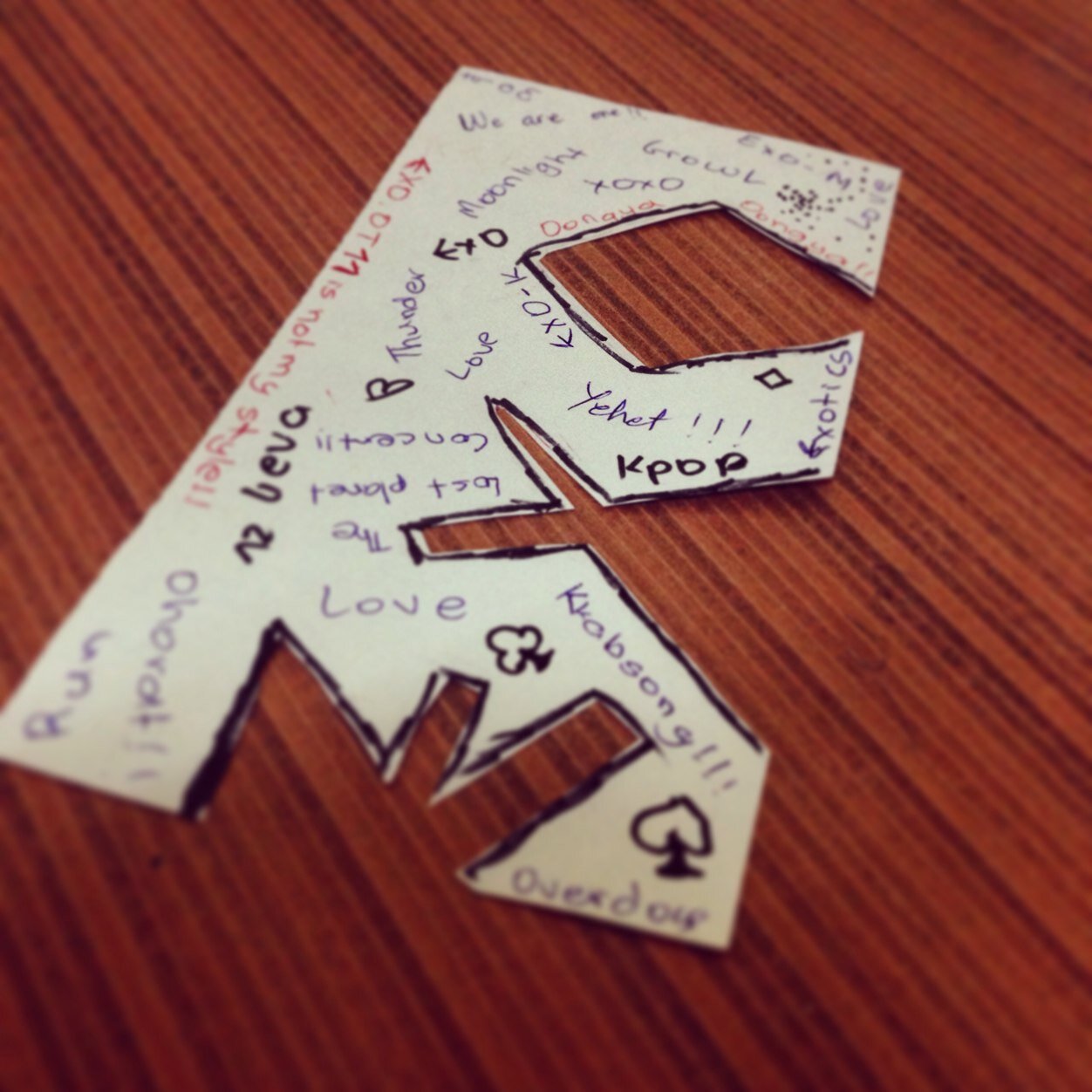 Exotic--Suho ( Angelic Leader ) 
Instagram : am__darlwin__
Wanna go to SM building and hug EXO..!!!!