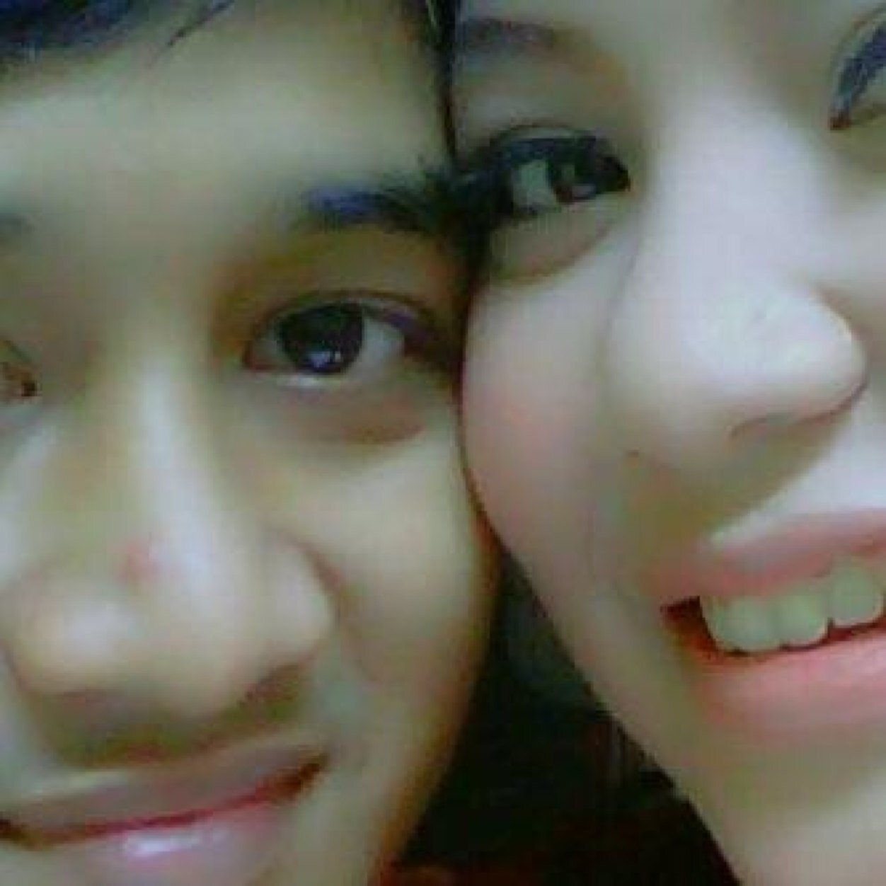 simple girl , and love my mom