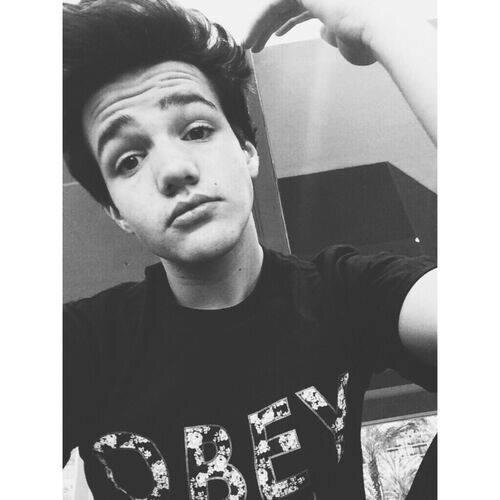 vida de fã pobre n é facil n clg | @aaroncarpenter_ ♥