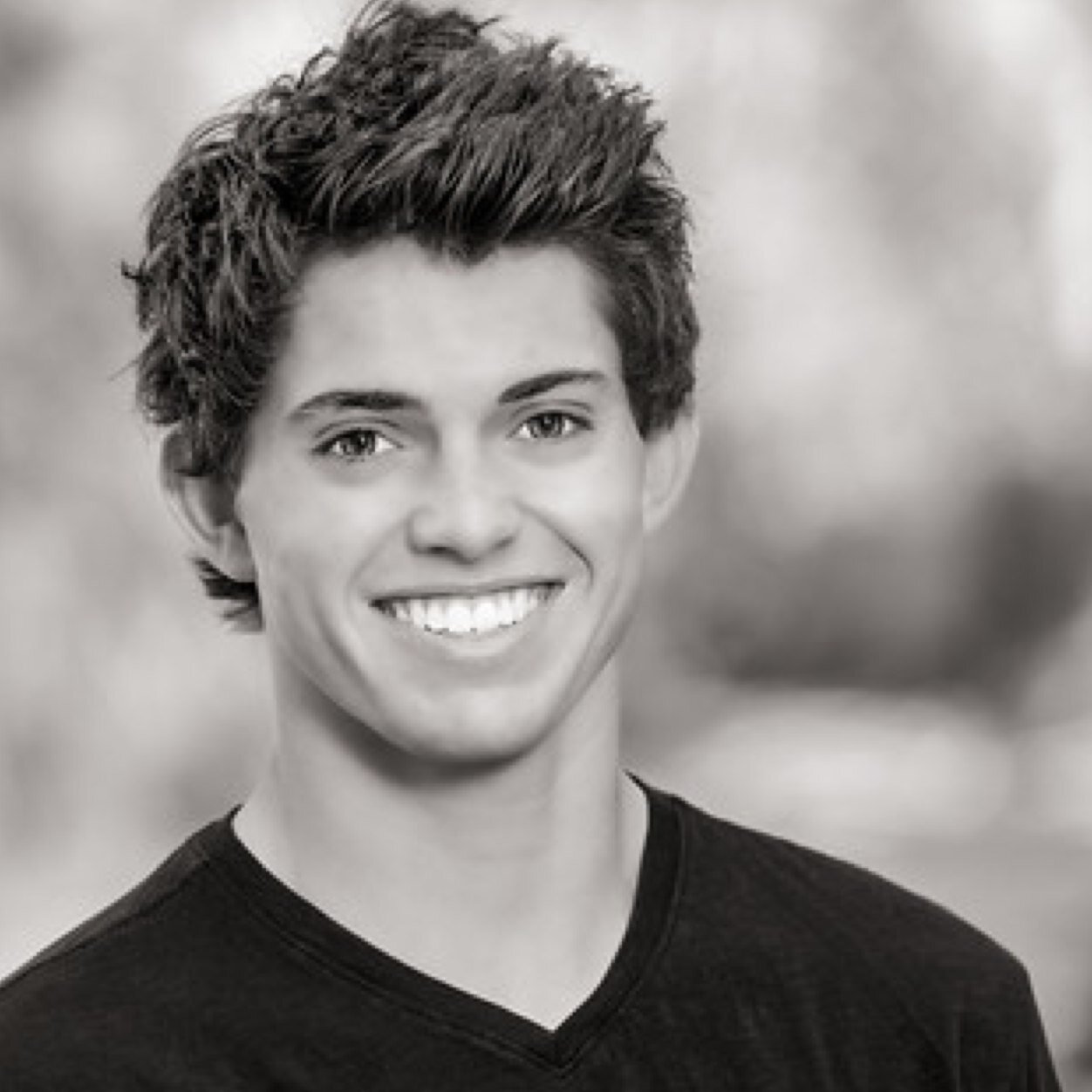 keeganjaames_'s profile picture. driving slow in the fast lane