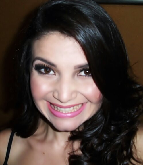Adoradora,bancária,administradora,ballet Cenart Rhema, filha do Rei, Min. Emb Rocha Viva.